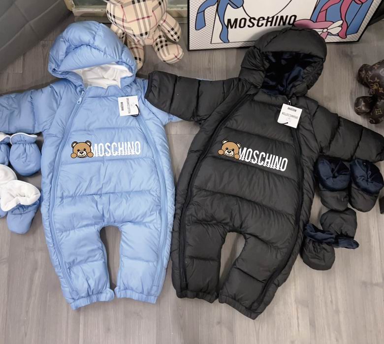 Moschino sz66 73 80 90 100 234